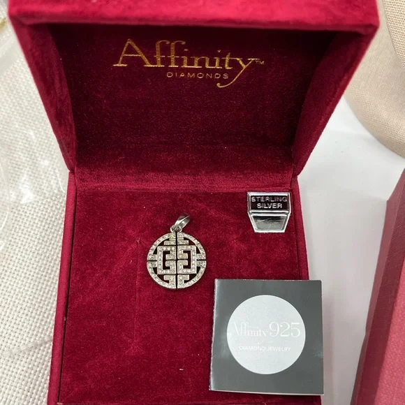 Vintage Affinity 925 Sterling Silver Real Diamond Pendant - Picture 8 of 16